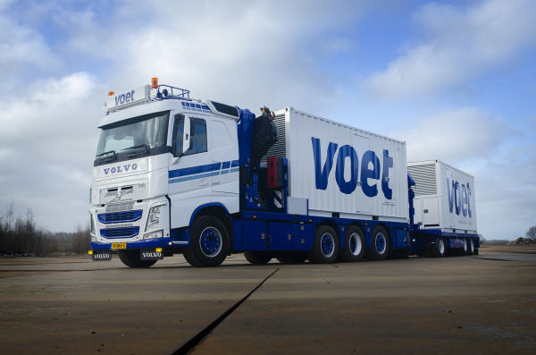 Volvo-FH-8x2-Tridem-Bakwagen_voet.jpg