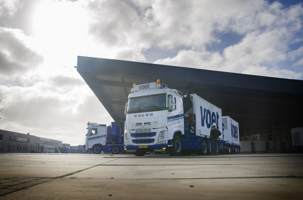 bakwagen_transport_tijdelijke_noodstroom_installatie.jpg