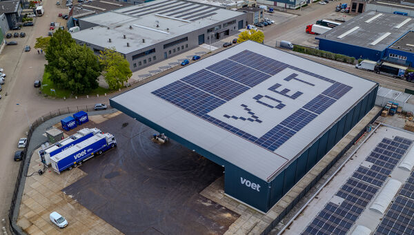 voet-energy-solutions-duurzaam-ondernemen-zonnedak-groen-opgewekte-stroom-verhuur-accupakketten.jpg