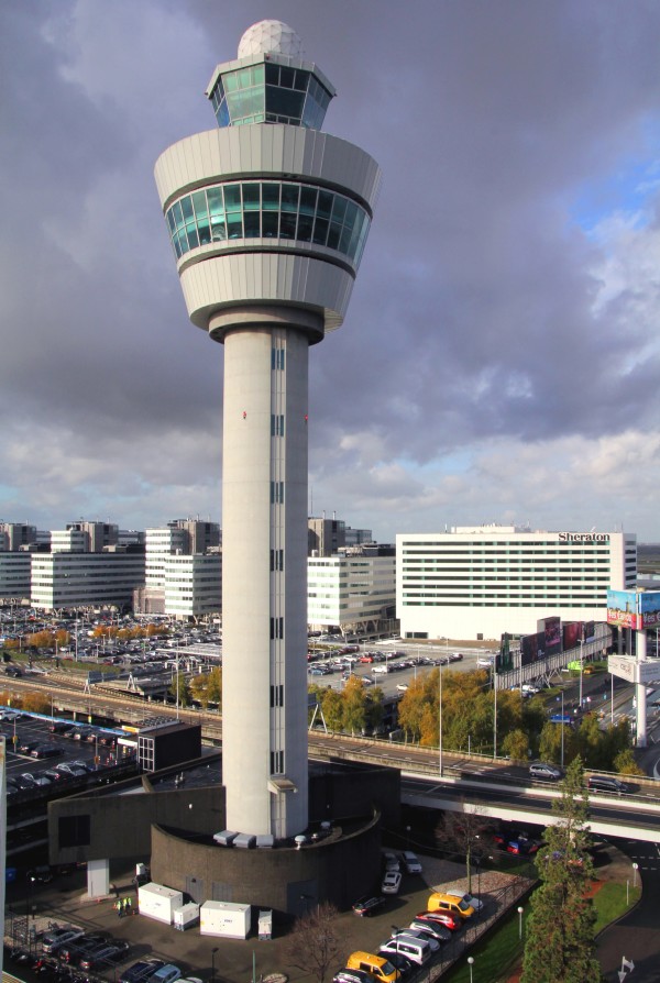 Onderhoud verkeerstoren Schiphol