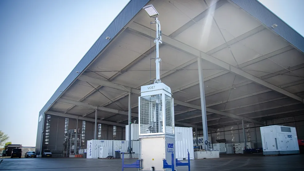 Hybride lichtmast voet energy solutions verhuur vloot