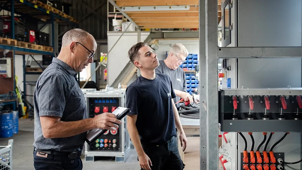 Voet energy solutions neemt nieuwe est kast in gebruik