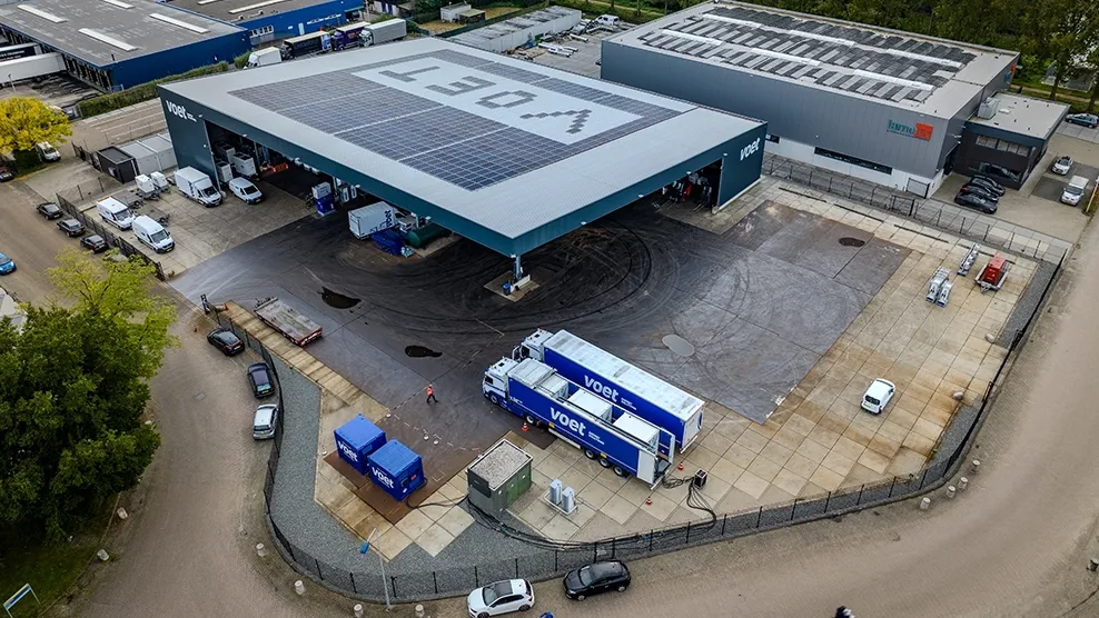 Zonnedak voet energy solutions luchtfoto